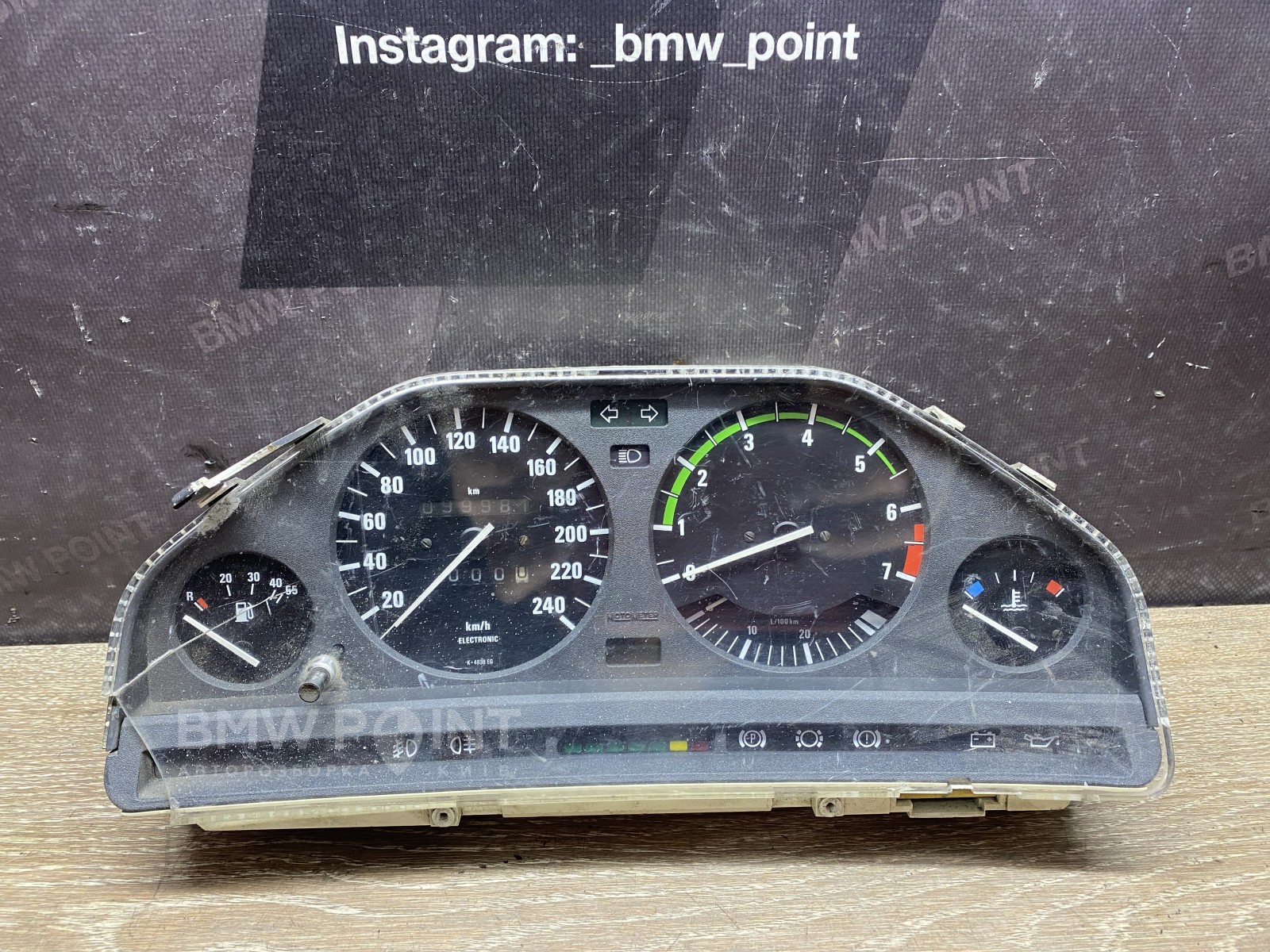 Панель приладів BMW E30 (МКПП) бензин VDO